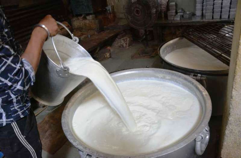 diwali milk product adulteration, दूध में मिलावट, diwali