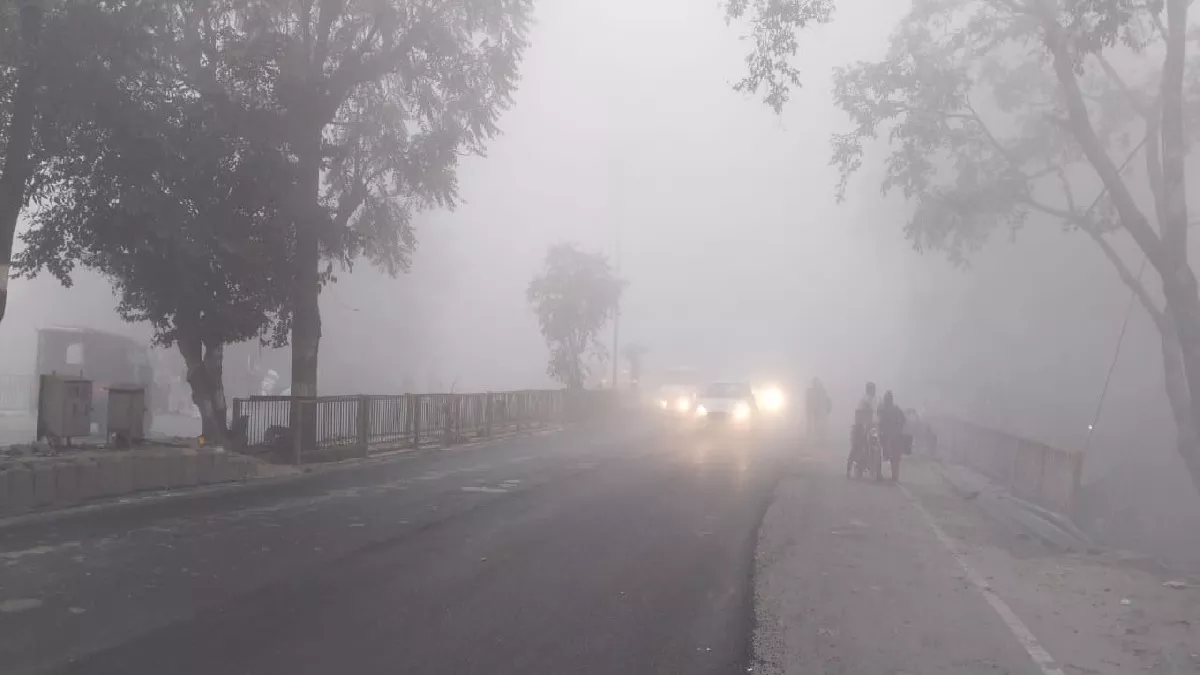 weather-alert-severe-cold-in-19-districts-of-up-dense-fog-in-54-cities-and-orange-alert-of-frost-in-33