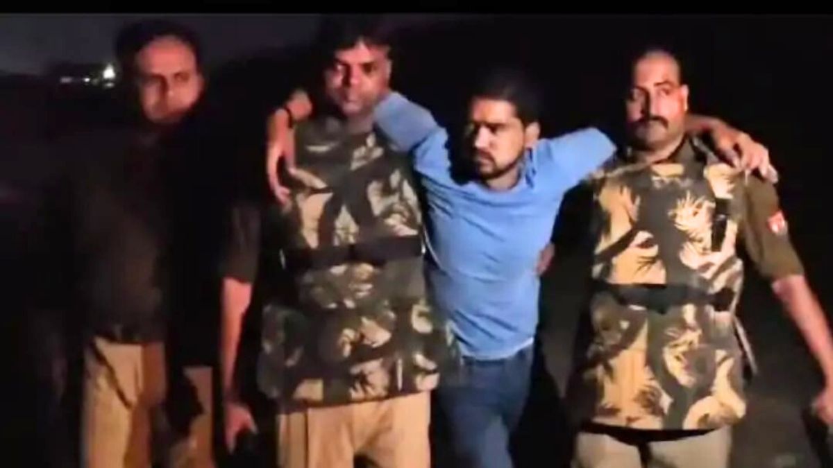 kanpur encounter police-arrested-5-accused-at-two-places