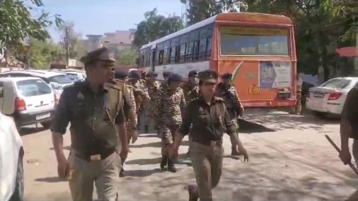 flag-march-of-paramilitary-and-police-forces-at-shamli-district-headquarters-in-view-of-loksabha-elections-and-festivals